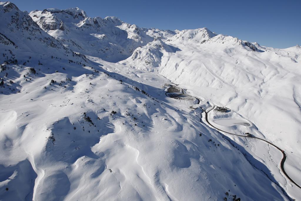 Hotel Nievesol Formigal Exteriér fotografie